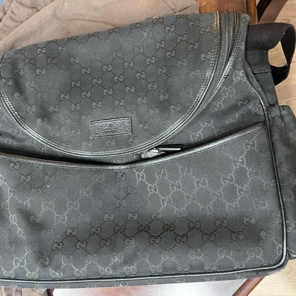 Gucci dipper bag